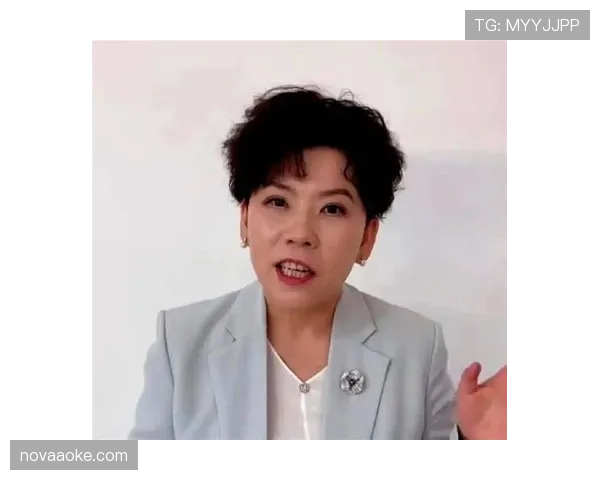 邓亚萍手里拎的包，比我家装修还贵，这人生差距扎心得很